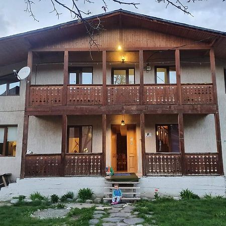 ميستيا Guesthouse Edelweiss المظهر الخارجي الصورة